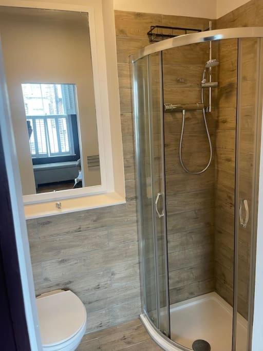 הוילה Beautiful London Victorian House, Sleeps 12 מראה חיצוני תמונה